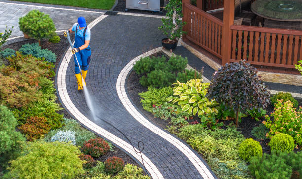 Why Choose Our Certified Pressure Washing Experts for Your Project Needs in Richmond, KY?